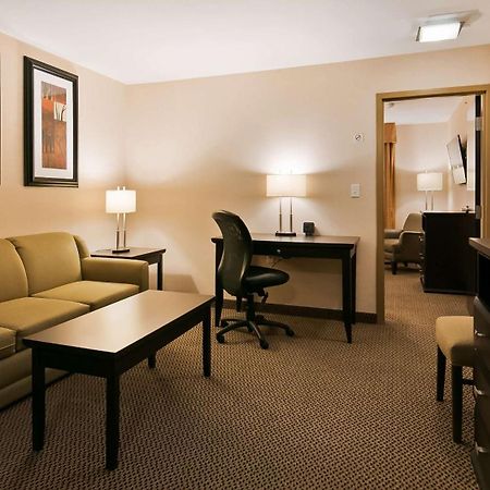 Best Western Bonnyville Inn&Suites Extérieur photo