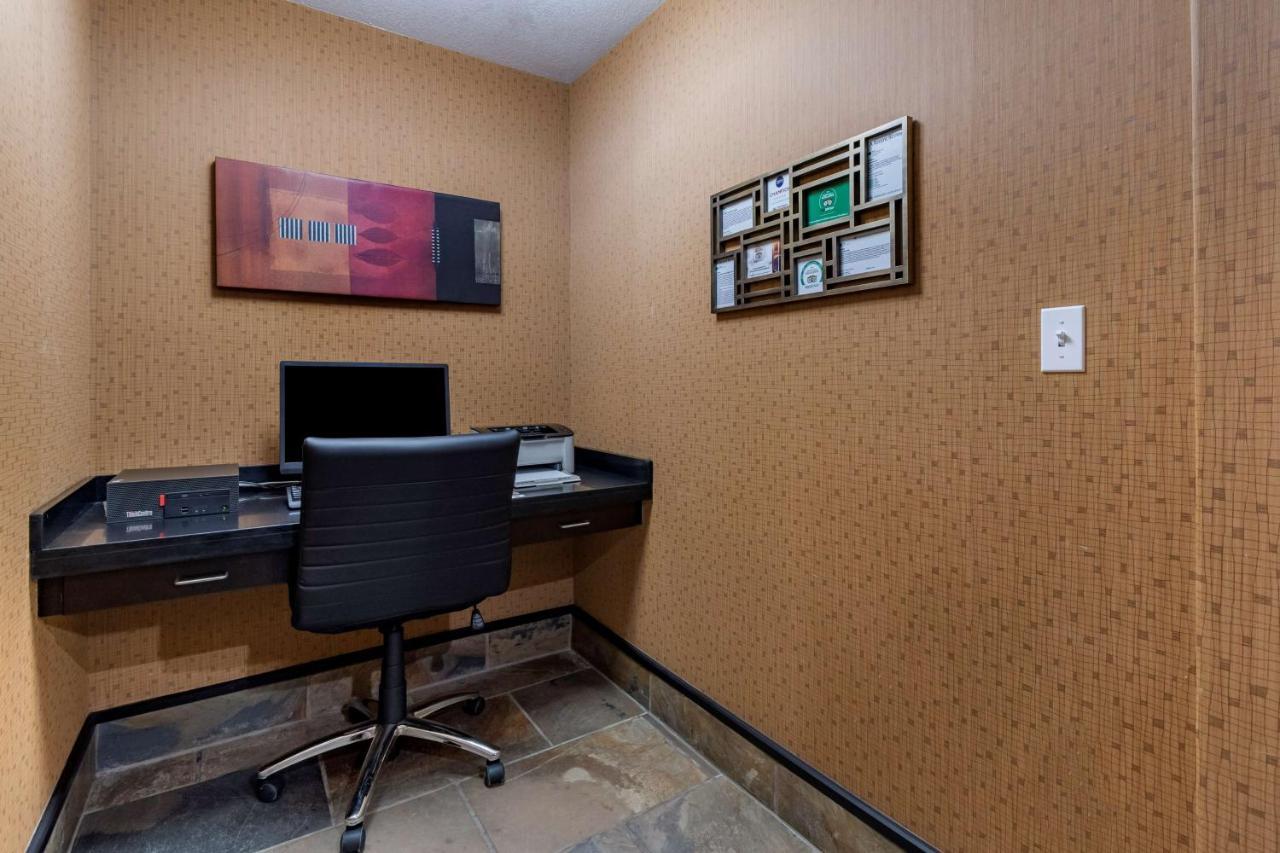 Best Western Bonnyville Inn&Suites Extérieur photo