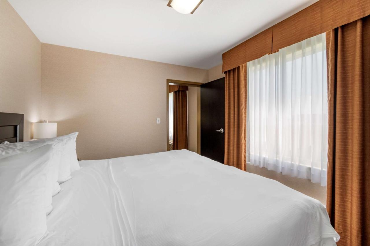 Best Western Bonnyville Inn&Suites Extérieur photo