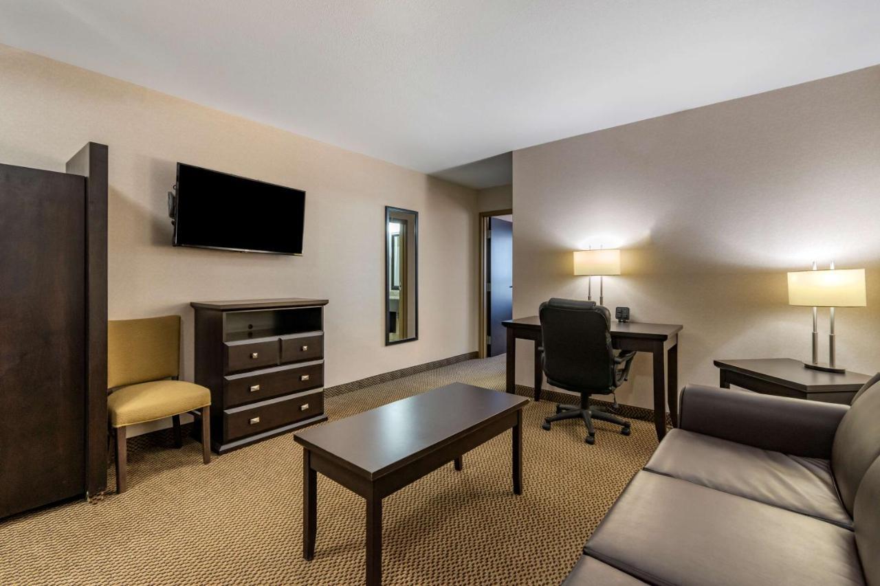 Best Western Bonnyville Inn&Suites Extérieur photo