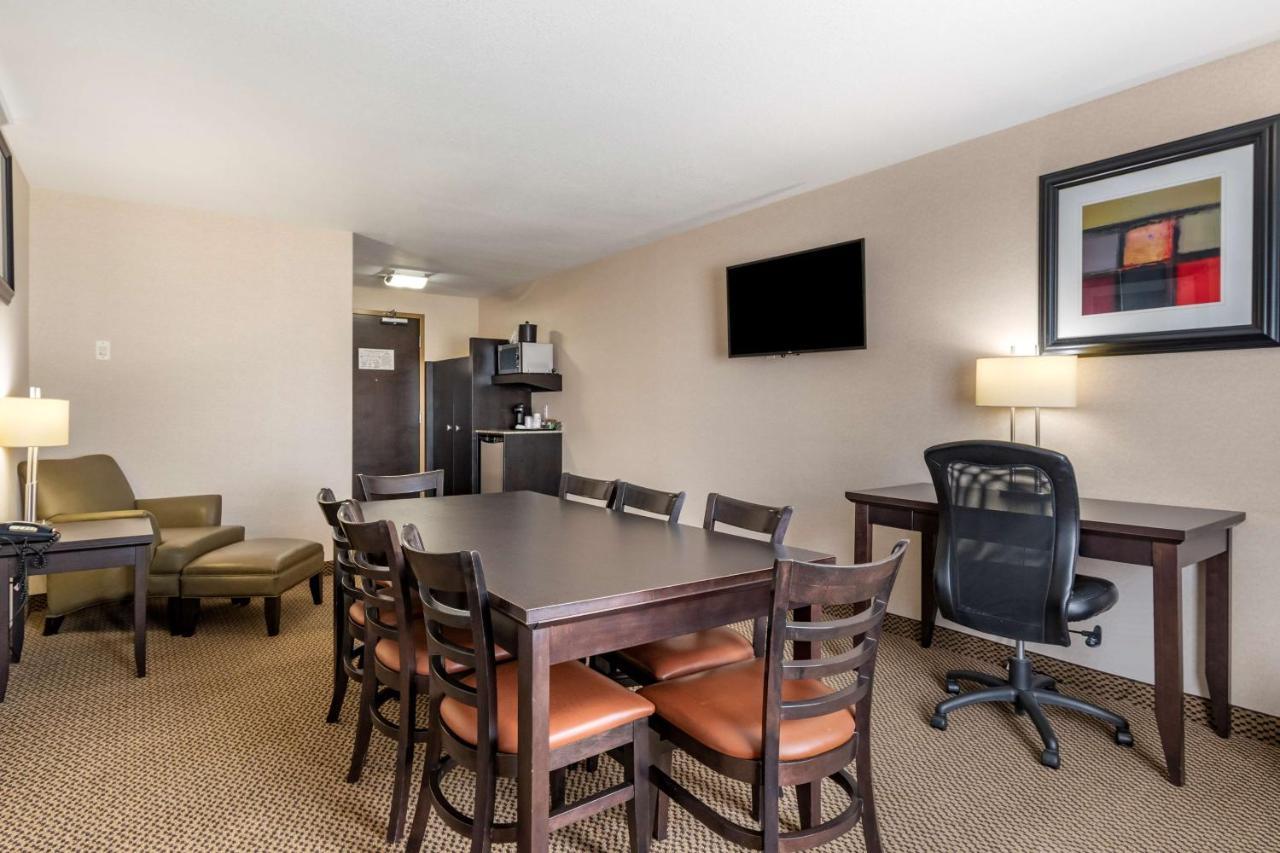 Best Western Bonnyville Inn&Suites Extérieur photo