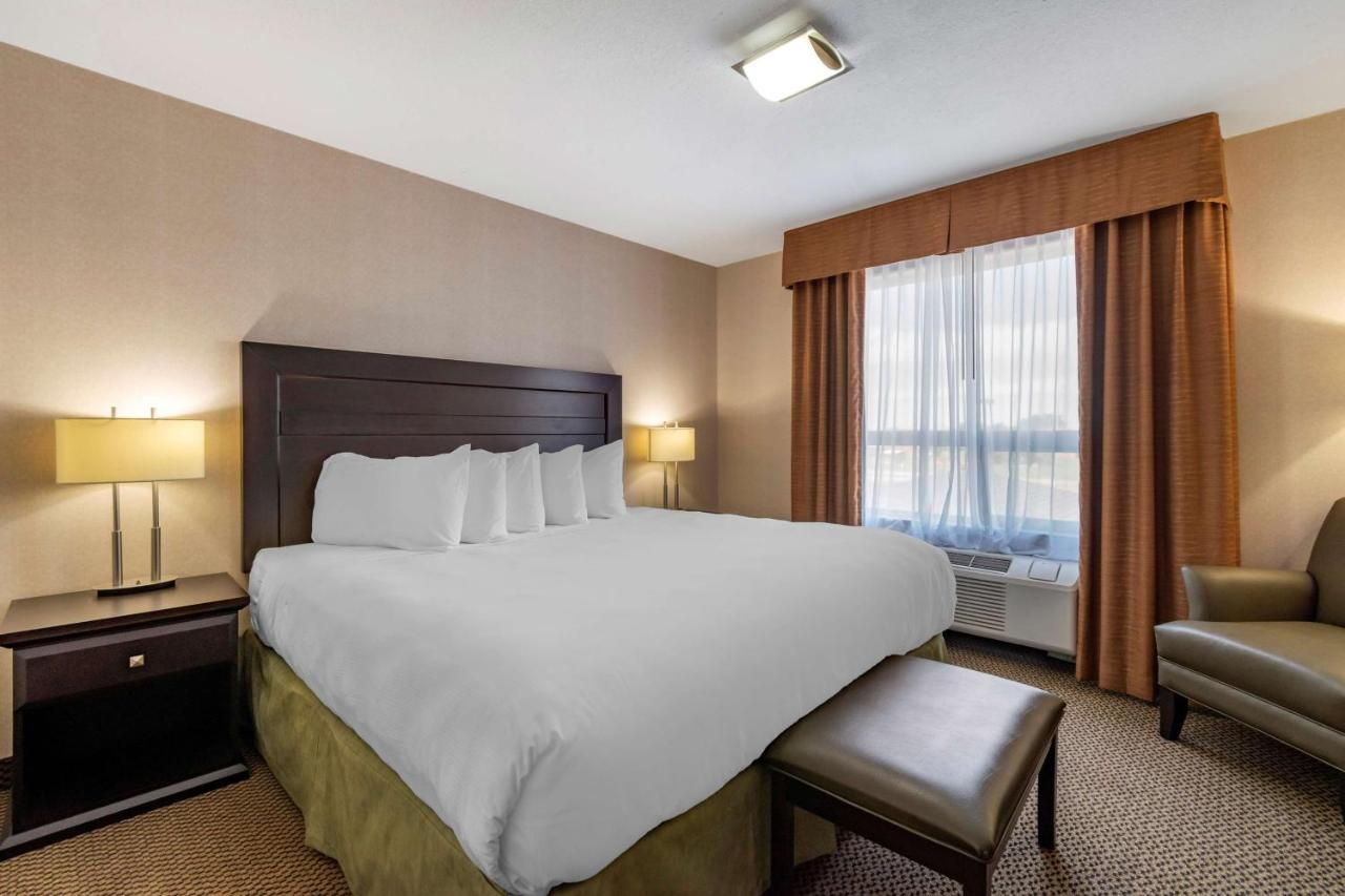 Best Western Bonnyville Inn&Suites Extérieur photo