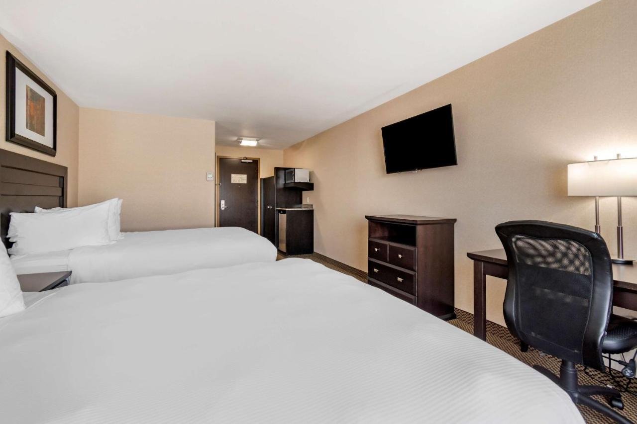 Best Western Bonnyville Inn&Suites Extérieur photo