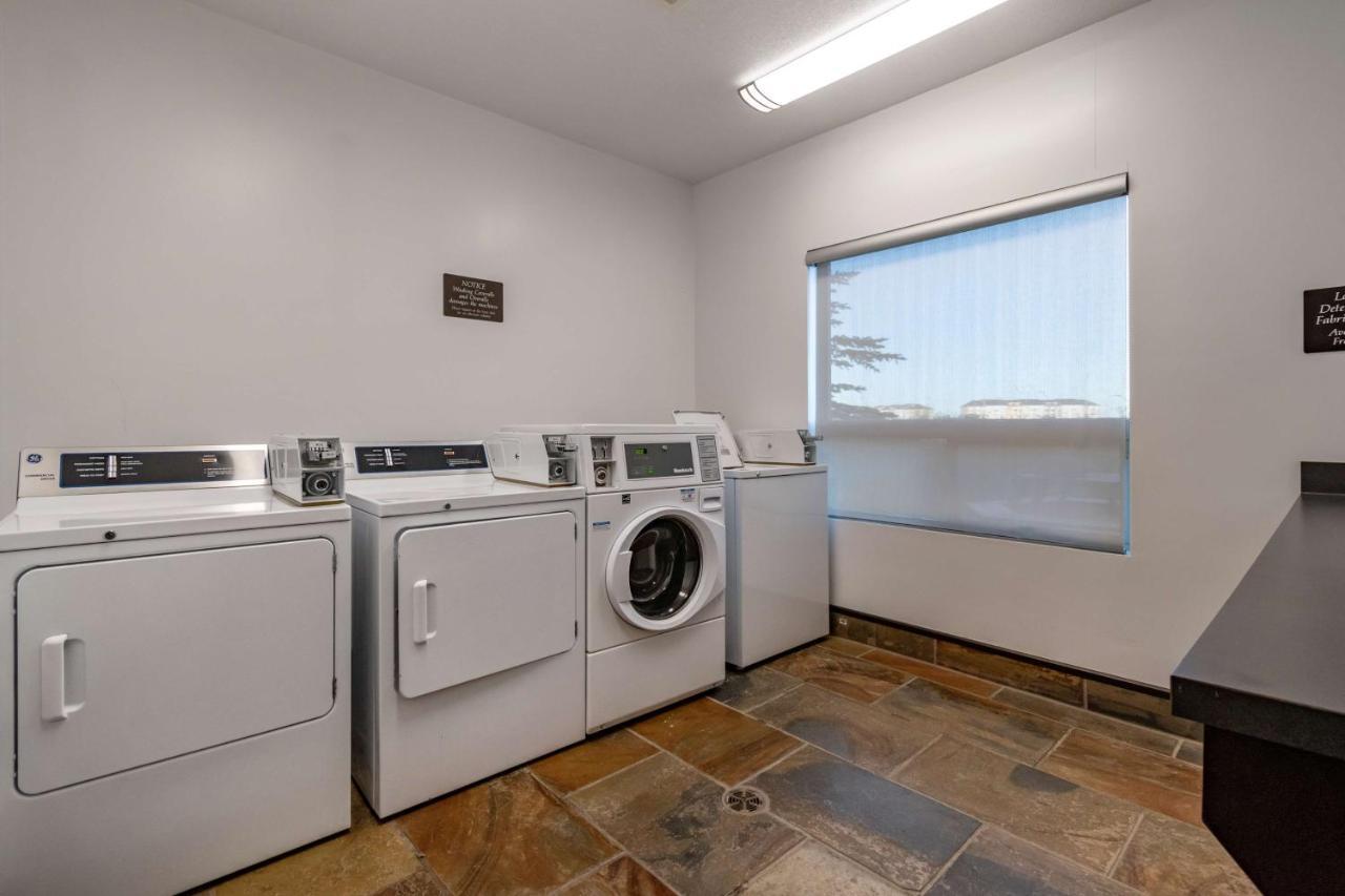 Best Western Bonnyville Inn&Suites Extérieur photo