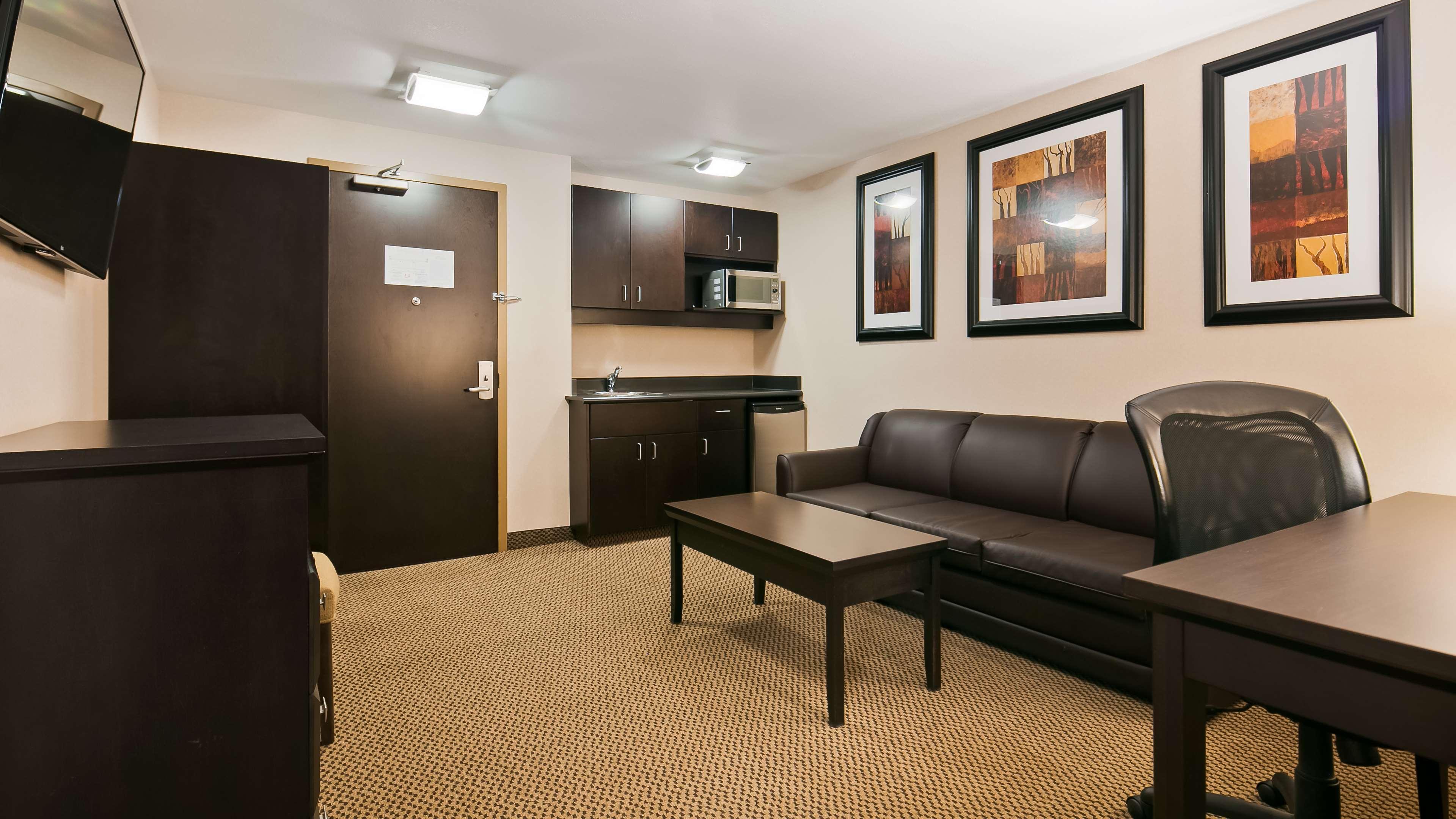 Best Western Bonnyville Inn&Suites Extérieur photo