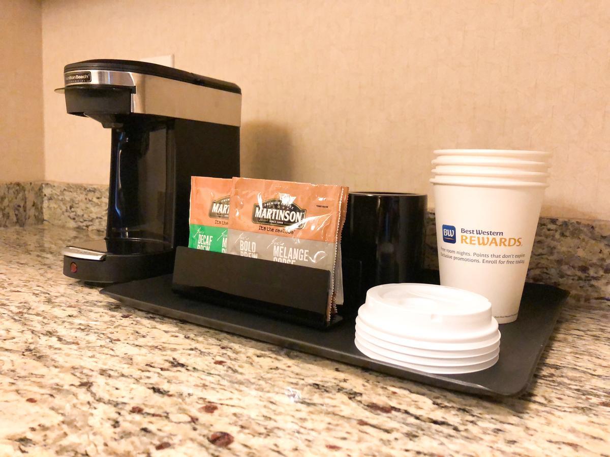 Best Western Bonnyville Inn&Suites Extérieur photo
